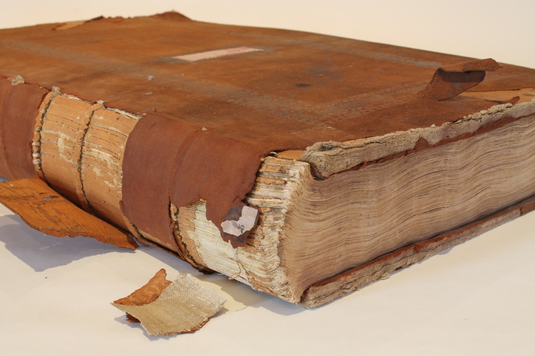 Volume 5 of Balliol's annotated Bodleian Library catalogue before conservation